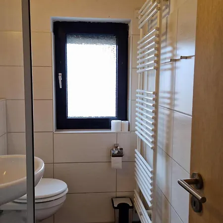 L21 Mit Wintergarten Und Holzterrasse By Interhome Casa vacanze Grosswurden