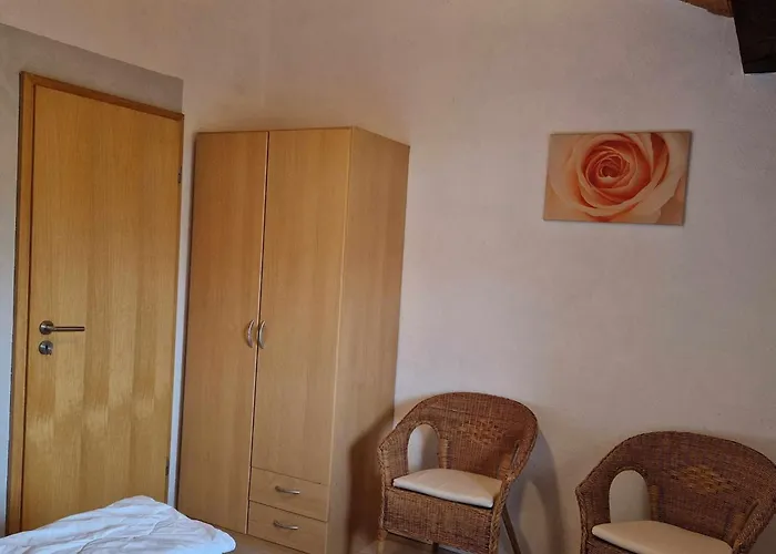 L21 Mit Wintergarten Und Holzterrasse By Interhome *