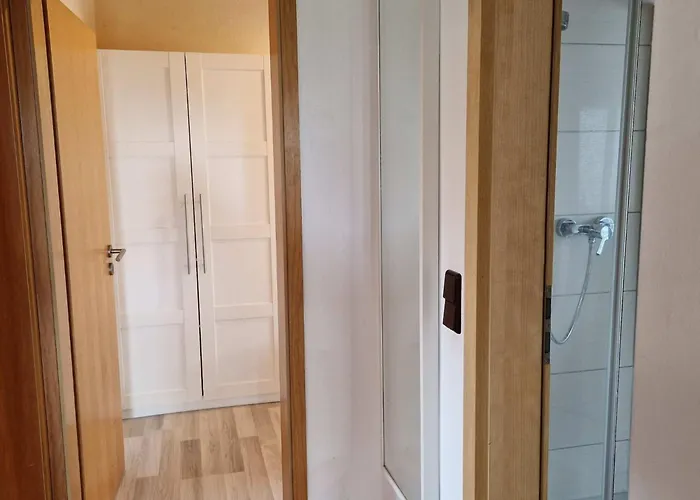 L21 Mit Wintergarten Und Holzterrasse By Interhome *